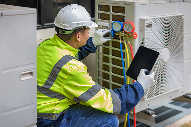 Professional Hvac technician working in Bethel, DE